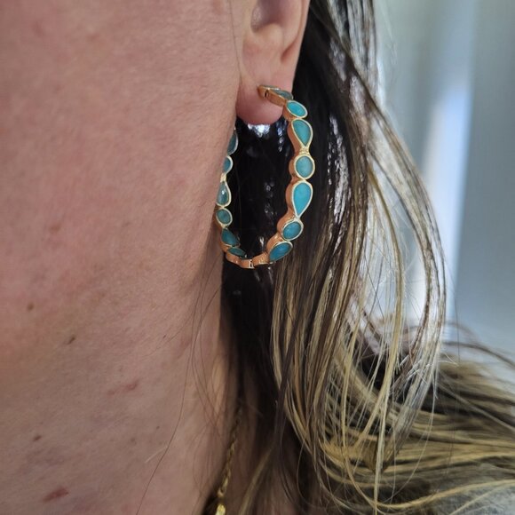 Elegant Gold Hoop Earrings - Picture 10 of 14